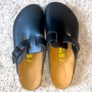Birkenstocks Women size M8 Boston Super Grip Black Slip on Shoes